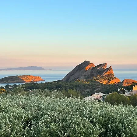 L'escapade Des Calanques Hébergement de vacances *